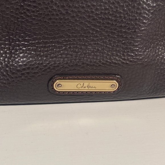 Cole Haan Pebbled Brown Leather Baguette Style Shoulder Bag - Picture 2 of 11